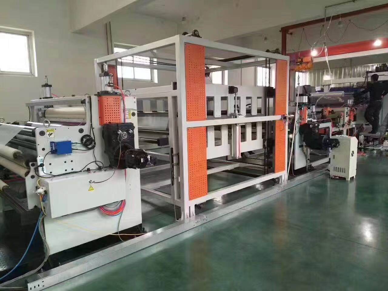 Jüngste Firmenblogs über Multilayer Co-Extrusionslösungen: Funktionalität für Ihre PC/PMMA-Blatt-Extrusionslinie hinzufügen