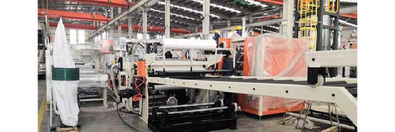 kaufen 600-1220 mm Breite 0,125-3 mm Dicke PC-Blatt-Extrusionslinie mit Einzelschraube für PC PMMA PET GPPS MS Material online manufacture