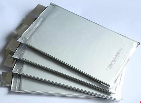 kaufen GWELL dreischichtige PP-Koextrudierte Aluminium-Kunststoff-Verbundfilm-Produktionslinie Lithiumbatterie flexible Verpackungslinie online manufacture