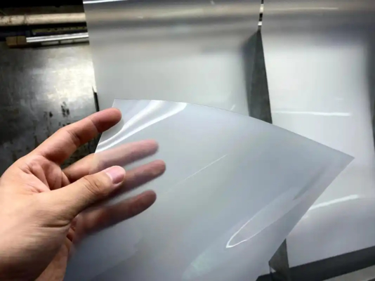 kaufen PP-Blisterfolien-Extrusionslinie mit 80 % recyceltem Material ABA 3-Schicht-Coextrusion und 800-1500 mm Breite online manufacture