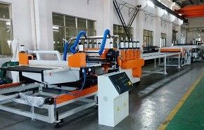 kaufen SPC-Bodenbelag, der Maschine Bodenbelag-Fertigungsstraße 750kg H macht online manufacture