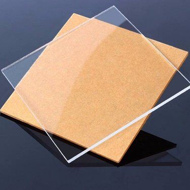 Hochtransparente PC/PMMA-Blatt-Extrusionslinie mit 600-1220 mm Breite und 0,125-3 mm Dicke für optische Anwendungen